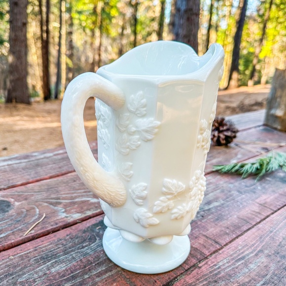 Vintage Milk Glass Pitcher by Westmoreland with Grape Design RARE - Picture 7 of 11